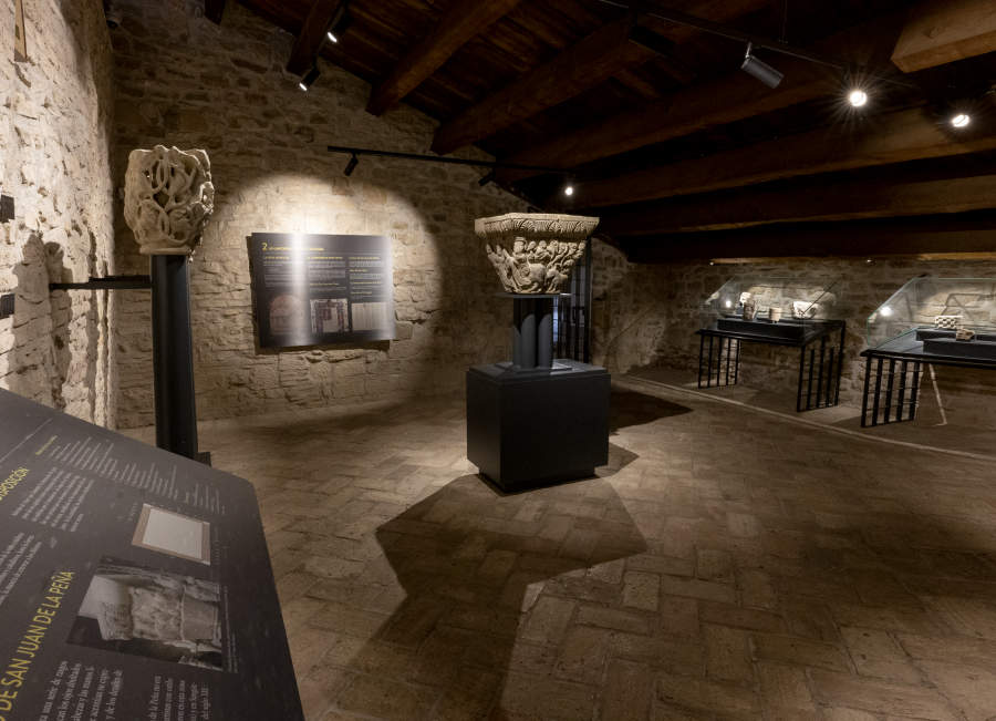 Centro expositivo. Sala del Monasterio de San Juan de la Peña. Foto- Albella Audiovisual (2)